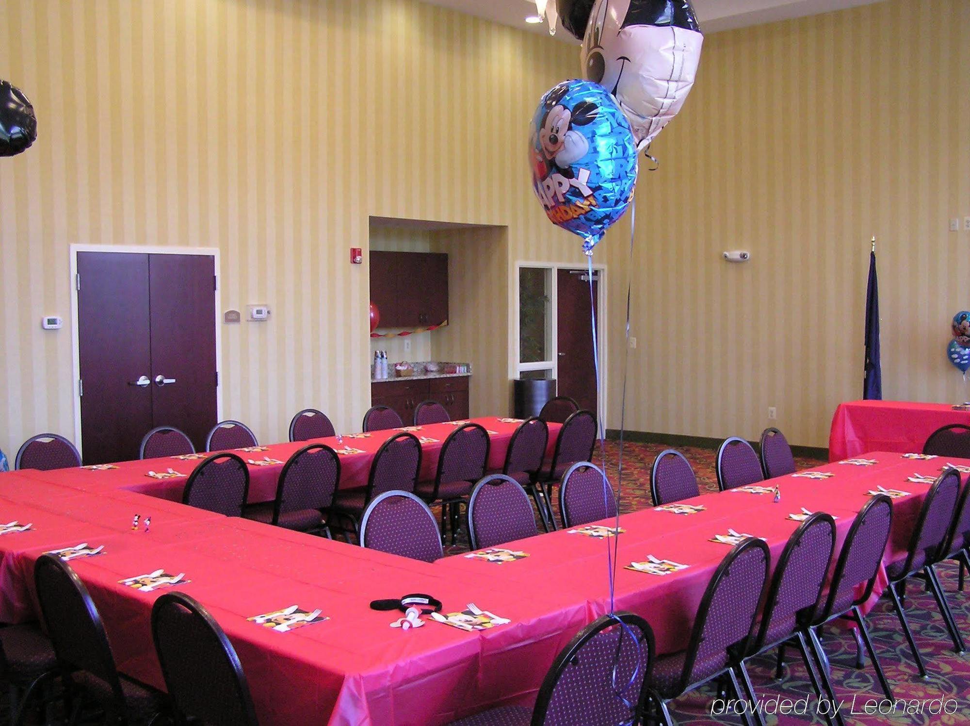 Holiday Inn Express Woodstock-Shenandoah Valley By Ihg Exteriér fotografie