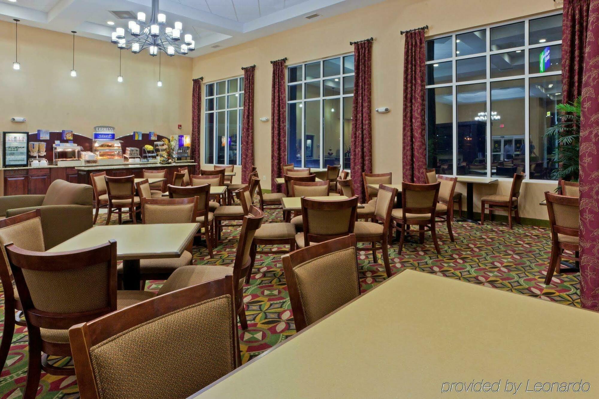 Holiday Inn Express Woodstock-Shenandoah Valley By Ihg Exteriér fotografie